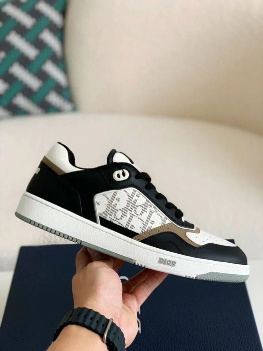 CD B27 / Light Grey / Brown / Black