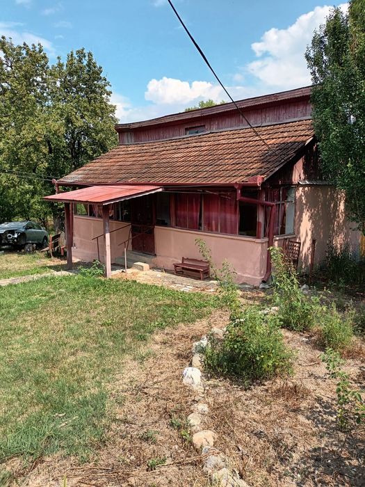Vanzare casa si pamant comuna Sovarna Mehedinti
