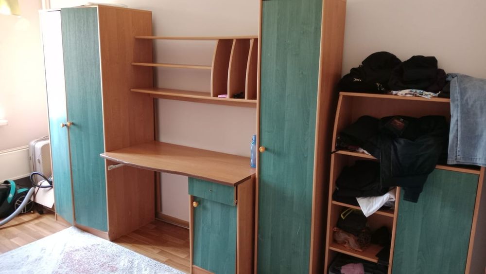 Детский шкаф и парта