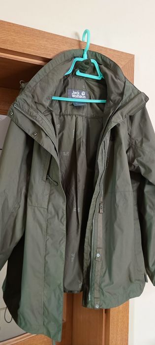 Geacă damă, scurtă.