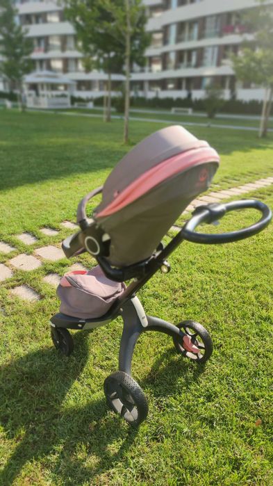 Stokke Xplory V5 Coral Limited edition