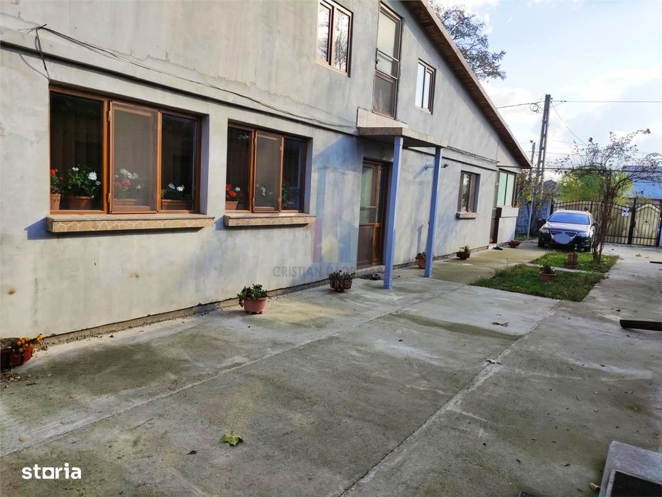 Casa Pretabila 2 familii, teren 1046 mp, toate utilitatile, Cazasu