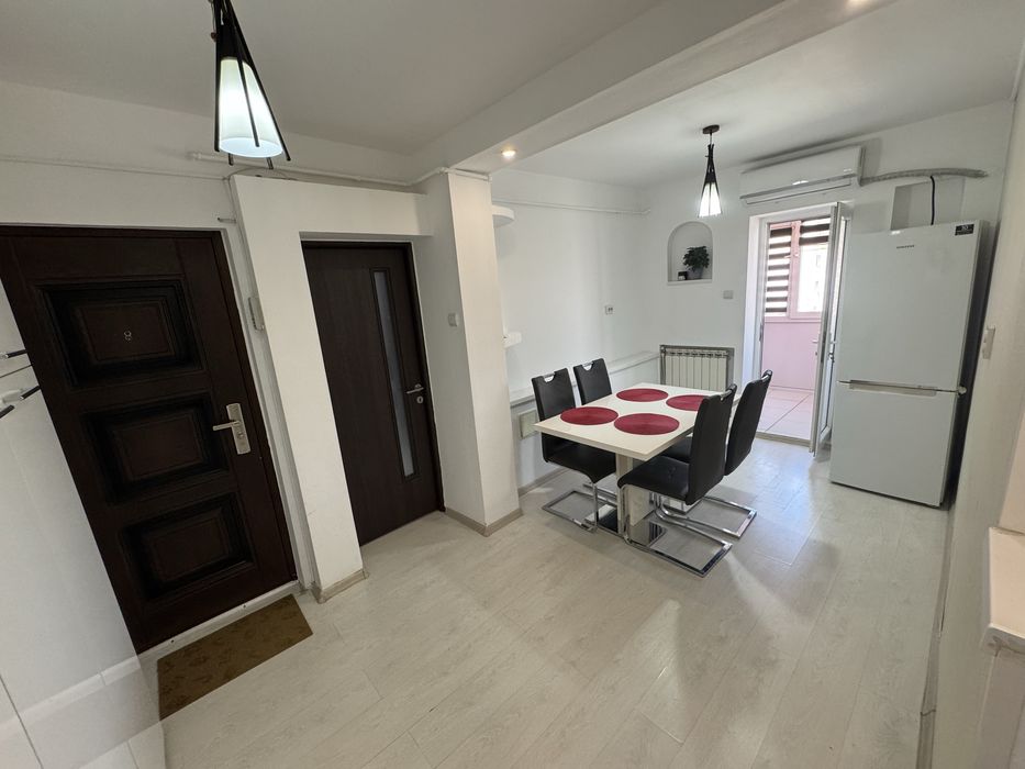 Inchiriez apartament 2 camere 54mp etaj 3 str 9 Mai