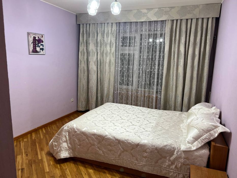 Сдаётся суточная квартира 4комнатная своя чистоя все есть не обходимоя