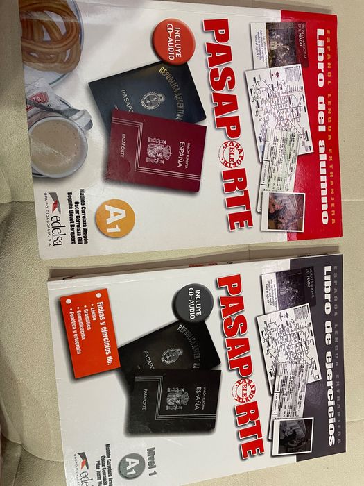 Учебник и тетрадка Pasaporte A1
