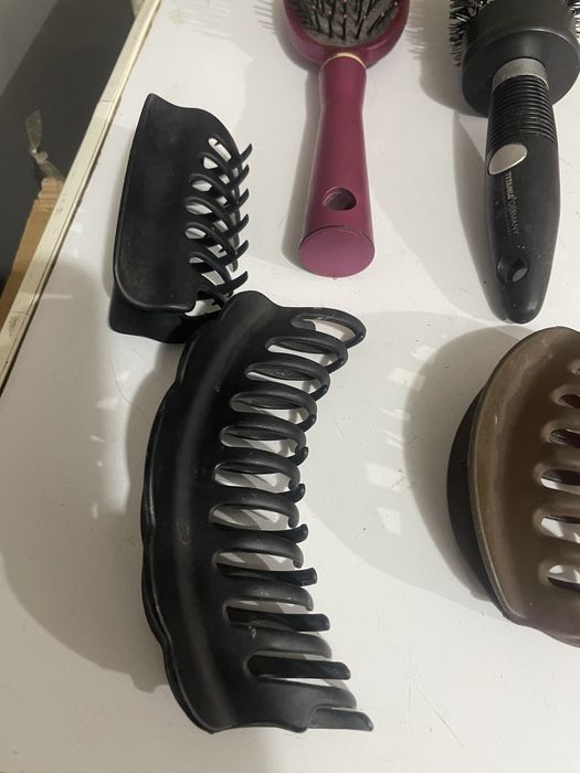 Шноли,четки-аксесоари за коса