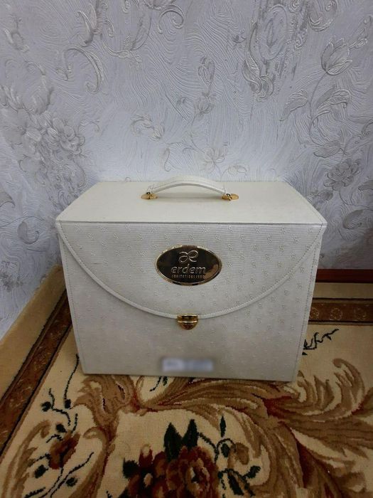 Продаём каталок-альбом для пригласительных