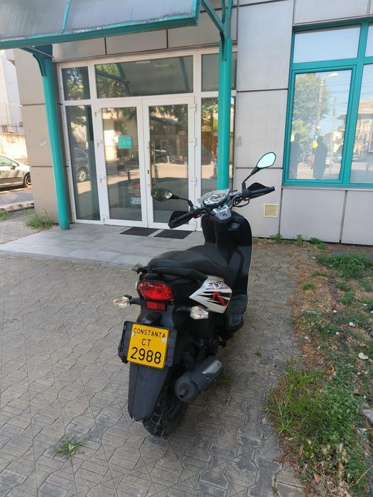 Scuter Sym Crox 50