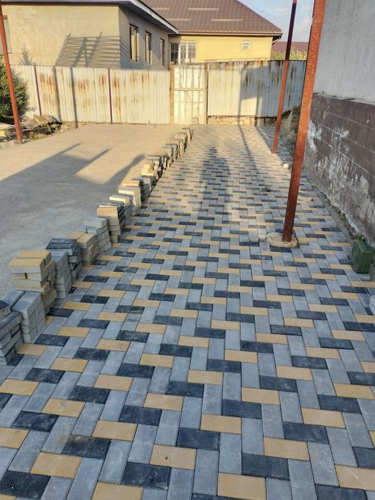 Укладка брусчатка бардюры