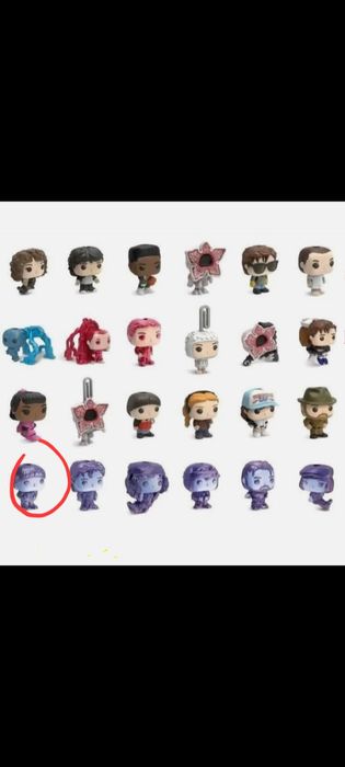 Продаю и обмениваю фигурки киндер Очень странные дела