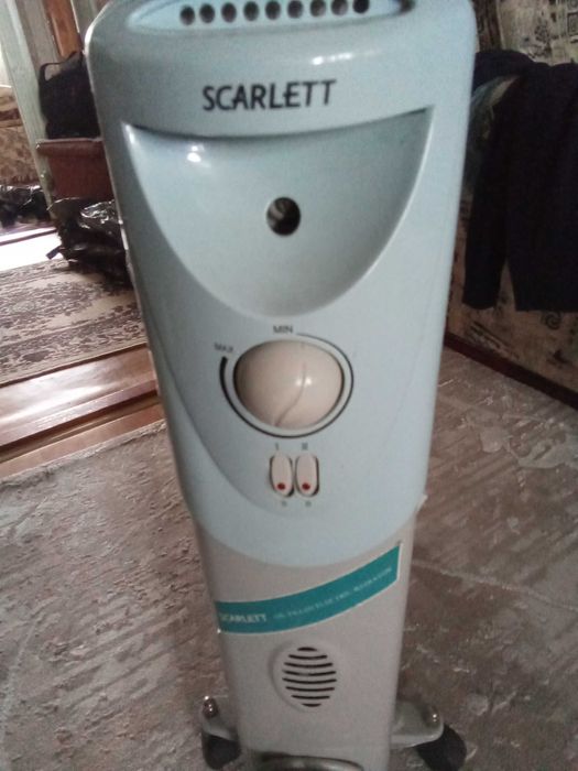 Обогреватель масляный Скарлетт 10секций