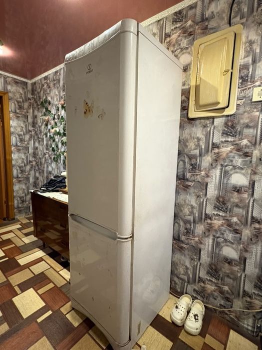 Холодильник на запчасти