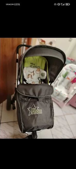 Бебешка количка с два коша + проходилка и чадър