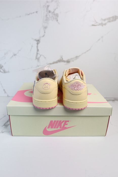 Travis Scott “Shy Pink” ( Pre-sale )