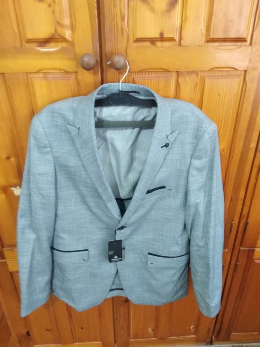 Елегантно мъжко сако