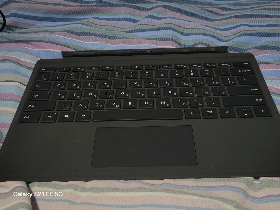 Microsoft Surface Pro 5 i5 / 4gb