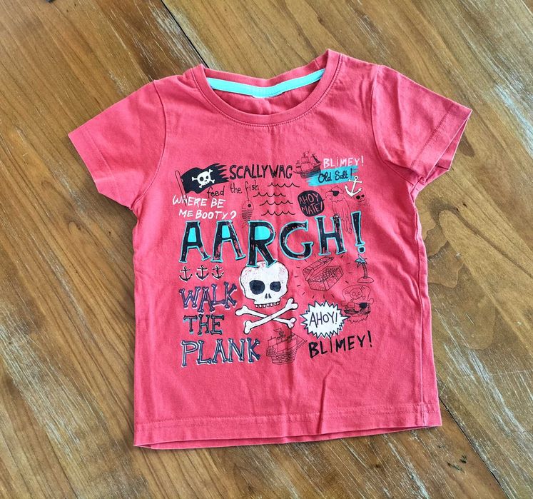 Lot 8 tricouri mărimea 98