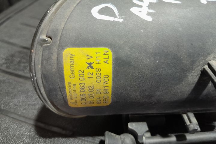 Proiector dreapta 8E0941700 8E0941700 Audi A4 B6