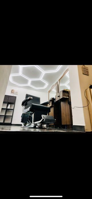 Afacere la Cheie- Frizerie Barber Shop 3000€