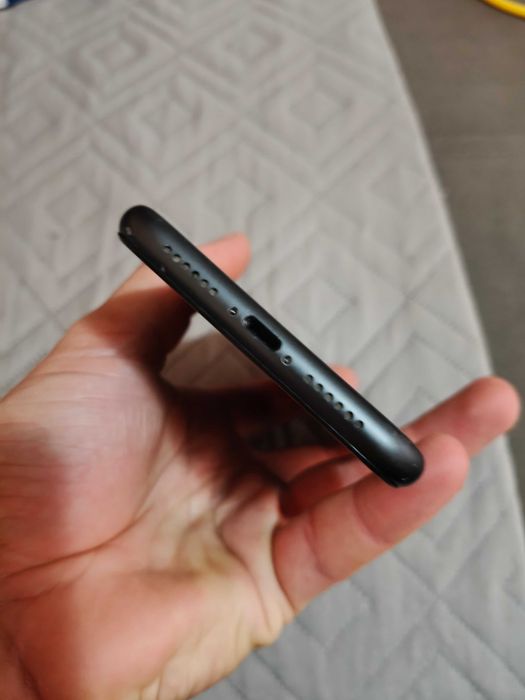 iPhone 11 128GB negru