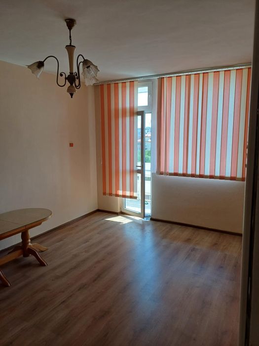 Дава се под наем Двустаен апартамент в Търговище, Вароша - 60 кв.м за 76500 € - Снимка #1