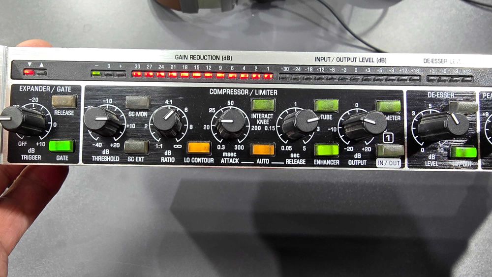 Composer Pro-XL MDX 2600 Behringer