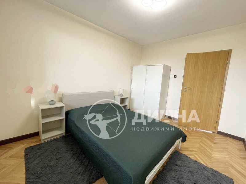 Продава се Тристаен апартамент в Пловдив, Кючук Париж - 54 кв.м за 2315 €/кв.м - Снимка #3