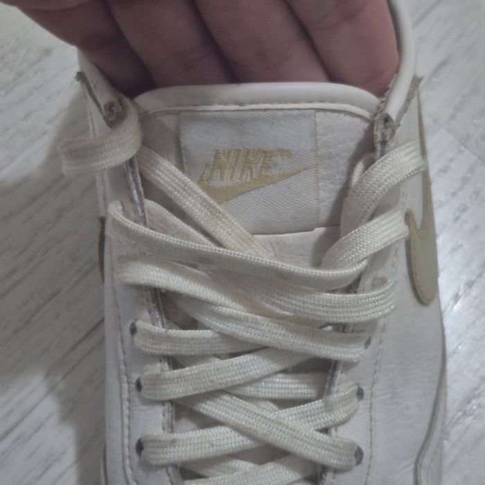 Дамски Найк добре запазен много удобен