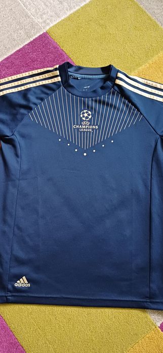 Детски футболен екип