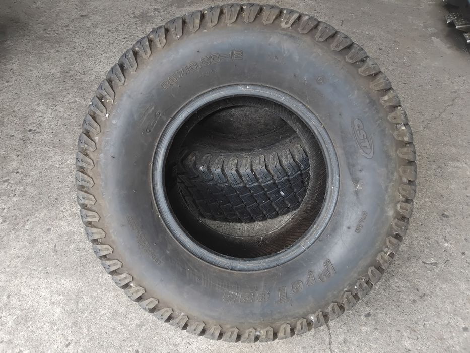 26×10.5-12 CST Pro Tech перфекнен грайфер DOT1314 ,два броя по 20 евро за брой.