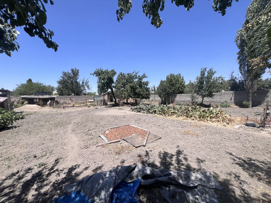 Uy sotiladi Quyi chirchiq surum 17 sotx