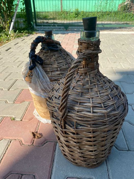 De vanzare damigene 5,10, litri