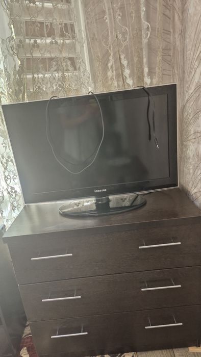 Продам телевизор