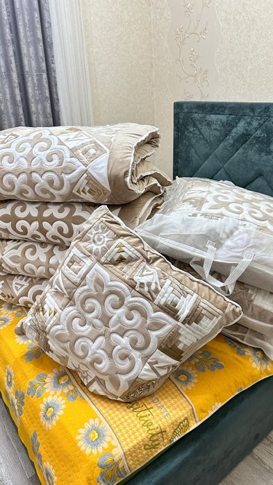 Көрпе қыз жасауына сатылады.