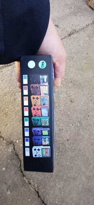 Consola de jocuri 64 gb card