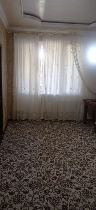 Uy sotiladi srochna