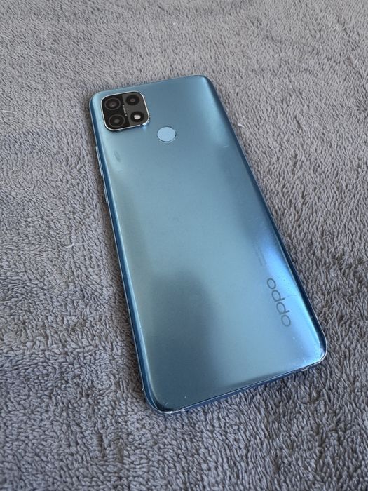 Oppo A15.