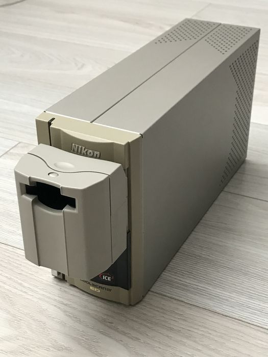 Nikon Coolscan IV LS-40 ED