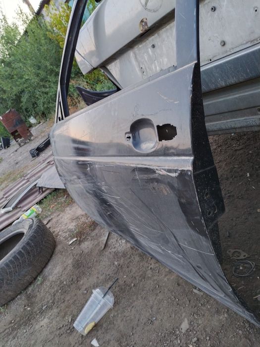 Дверь от Приора и 12 ки