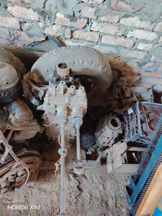 Продам запчасти ЛуАЗ