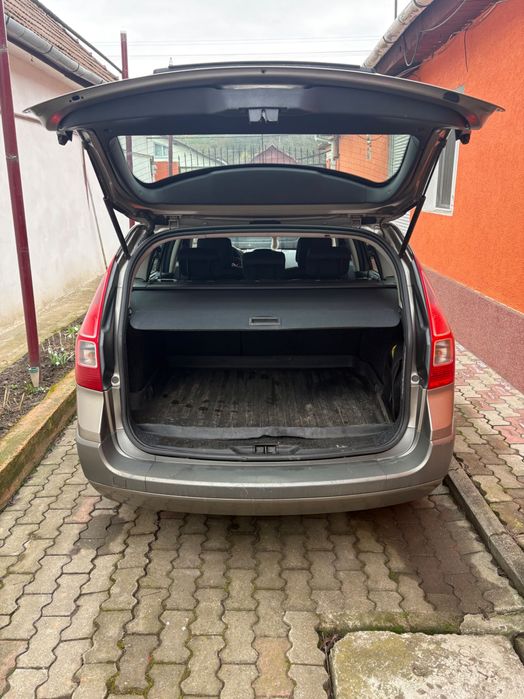 Renault Megane 2 Break 1.6 Benzină – 2008 – 2399 NEGOCIABIL