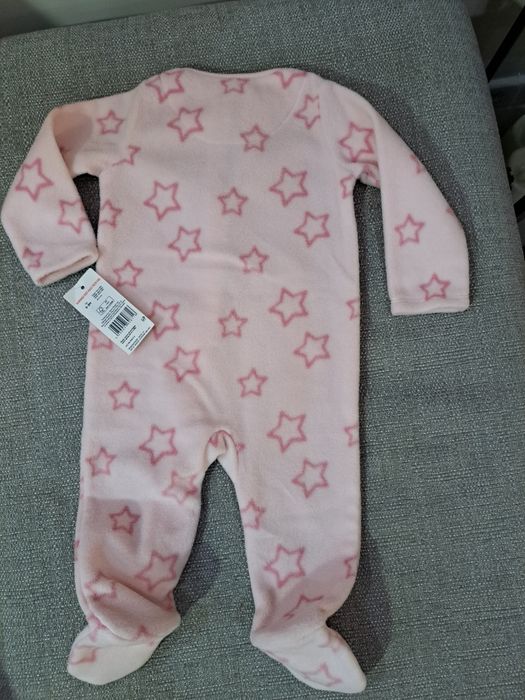 Намален Нов ромпър от пухкав полар 6-9 мес.
