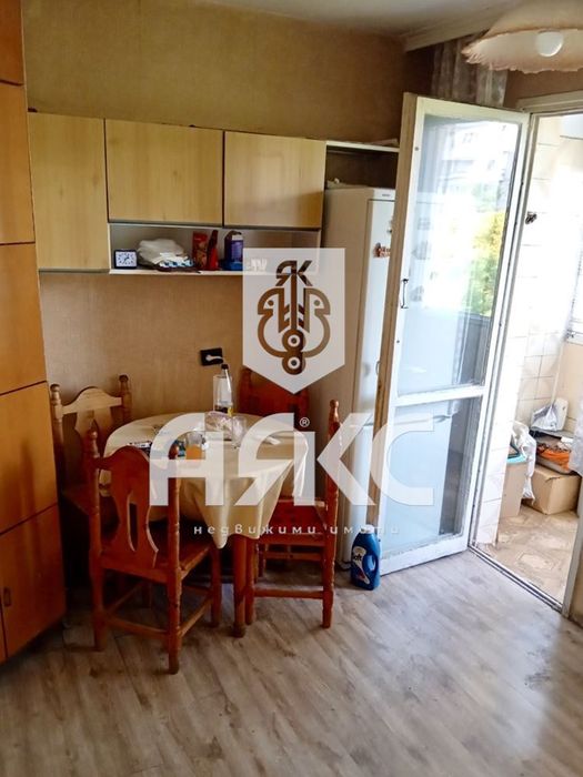 Продава се Тристаен апартамент в София, Илинден - 86 кв.м за 2384 €/кв.м - Снимка #4