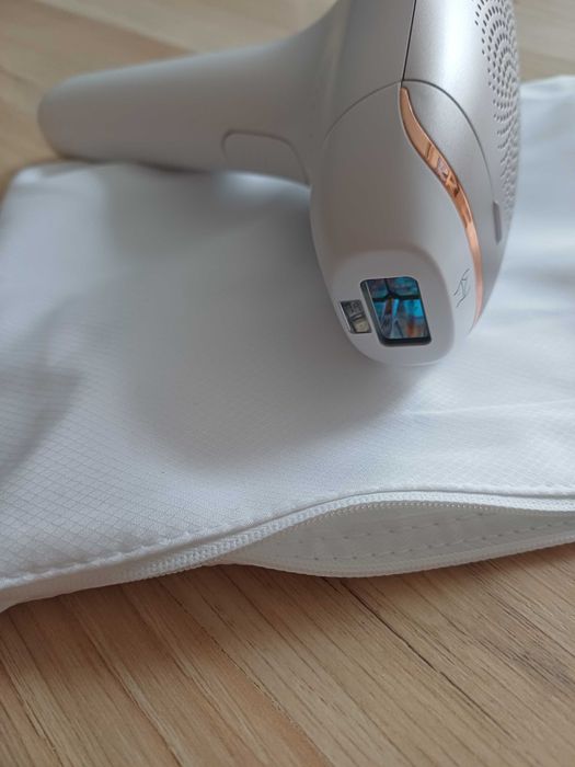 Фотоепилатор Philips Lumea 1998