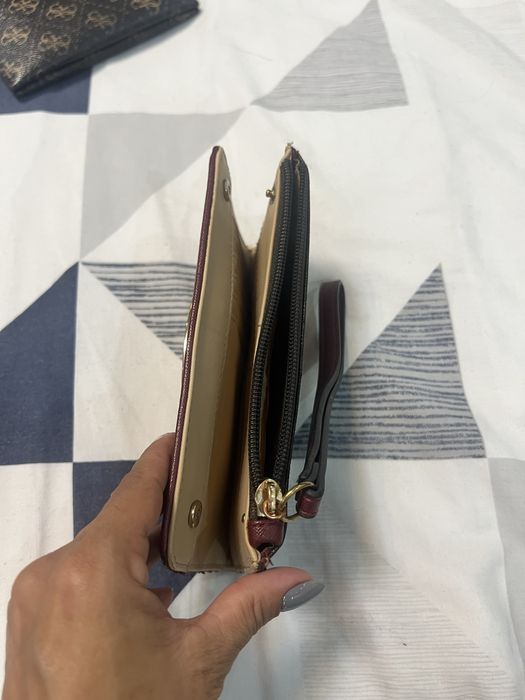 Оргинално портомоне Guess