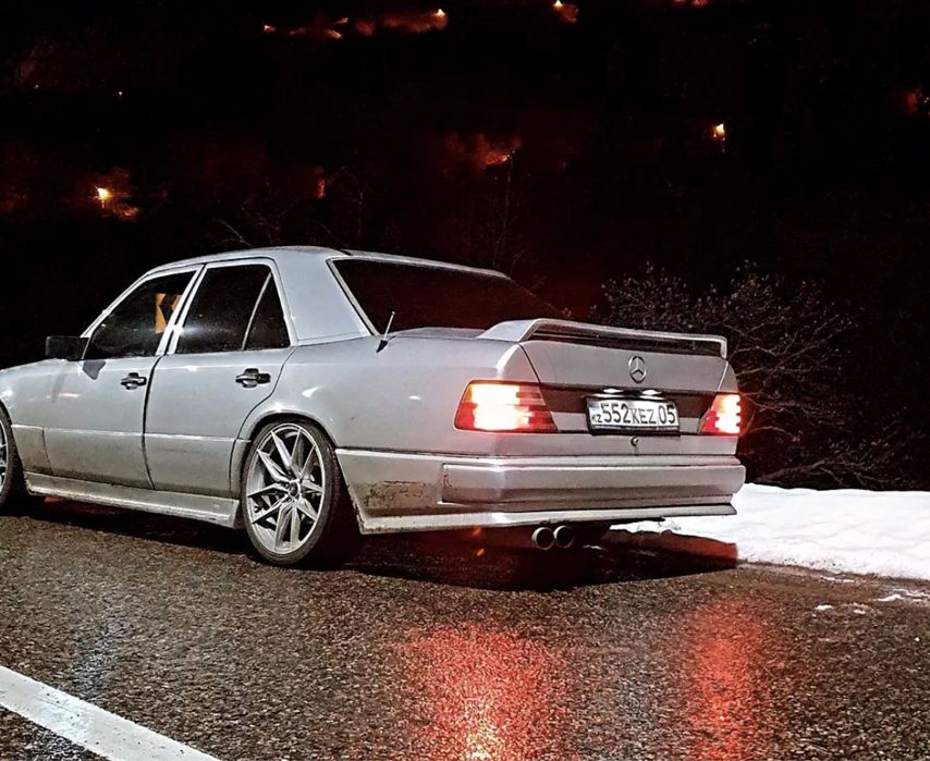 Бампер на Mercedes-Benz W124 E-Class Мерседес