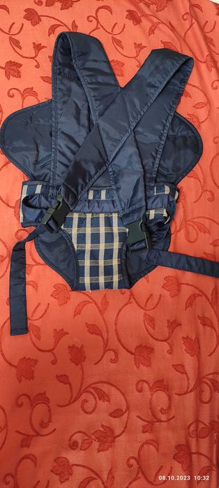 Продавам бебешко кенгуру
