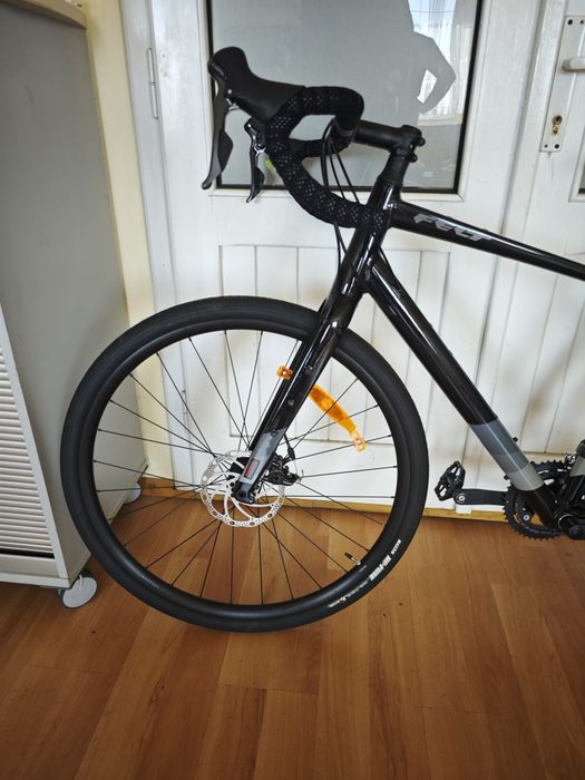 Bicicleta gravel Felt Broam