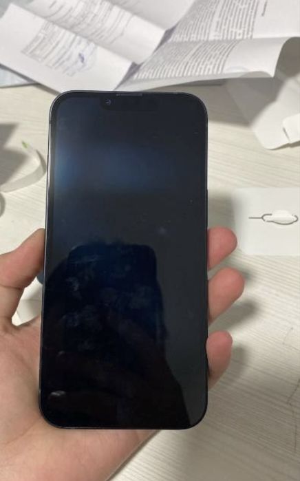 Продам айфон 13 срочно