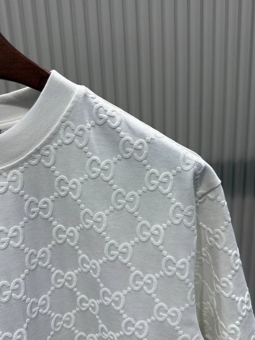 Мъжки тениски различни модели